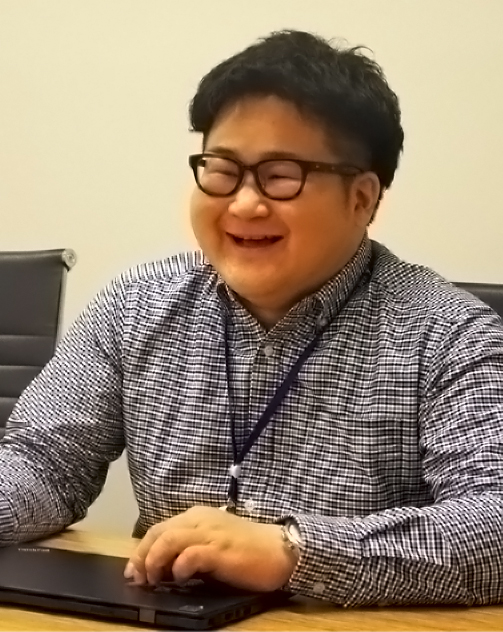 秋本氏