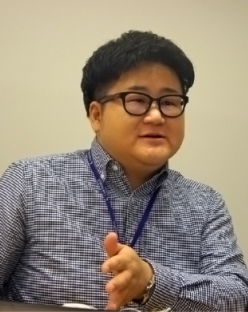秋本氏